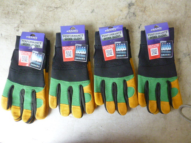 4 Pair of Work Gloves