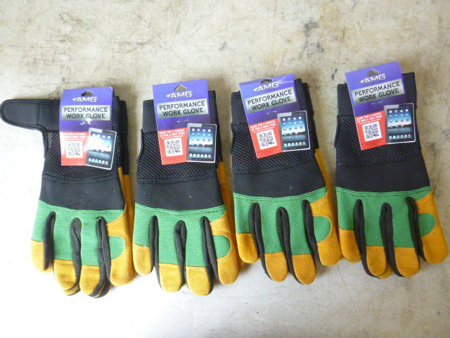 4 Pair of Work Gloves