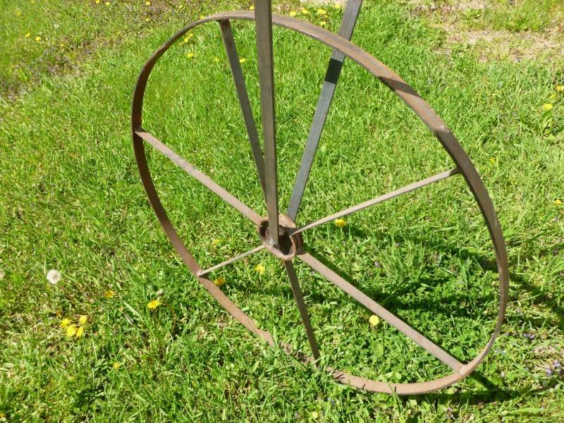 lot 12 image: Steel Wheel