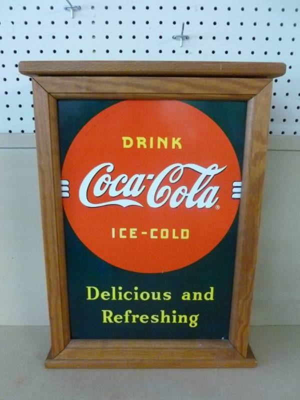 lot 22 image: Coca-Cola Collectible