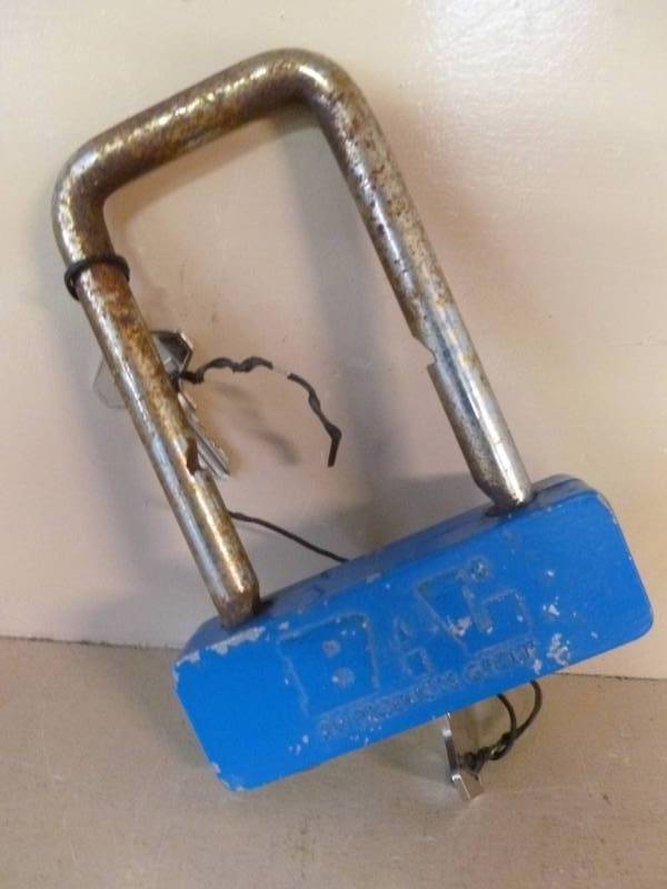 lot 36 image: RV Lock