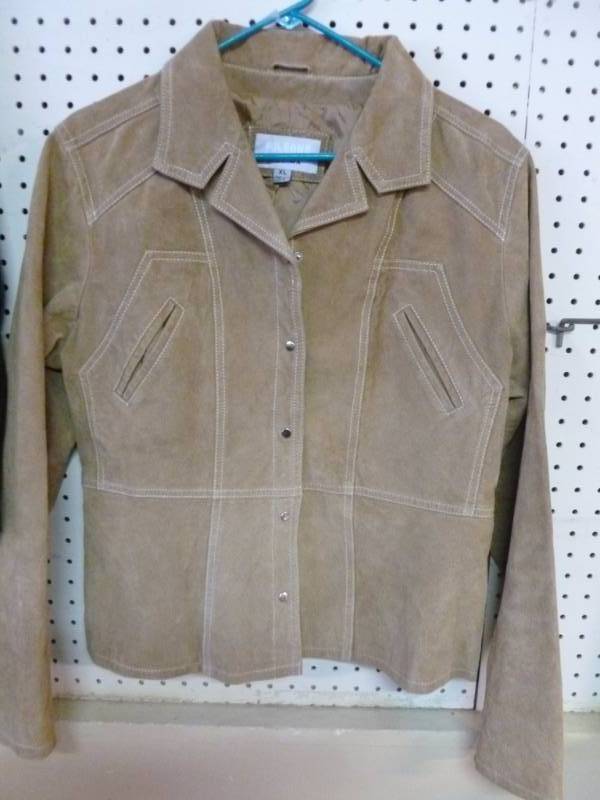 lot 49 image: Leather Jacket