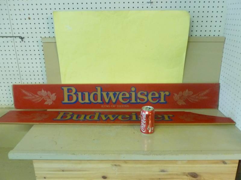 lot 85 image: Budweiser Signs