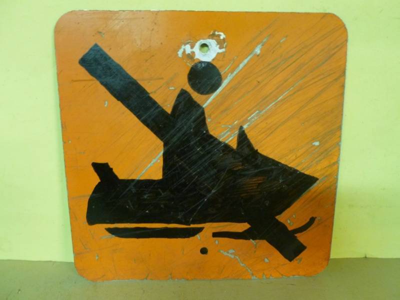 lot 118 image: Sign