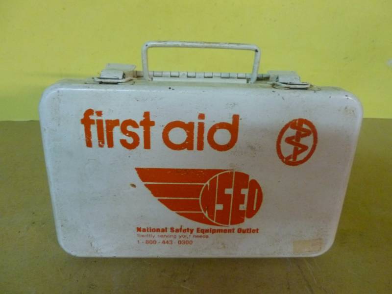 lot 137 image: First Aid Kit