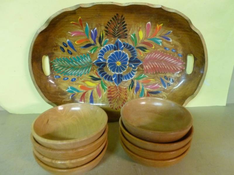 lot 149 image: Wooden Bowl Set