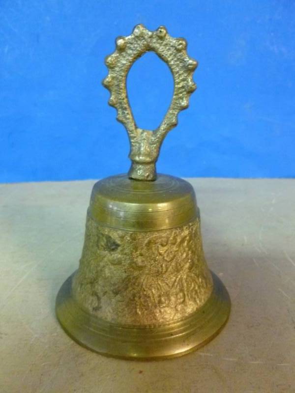lot 168 image: Vintage Cast Brass Bell