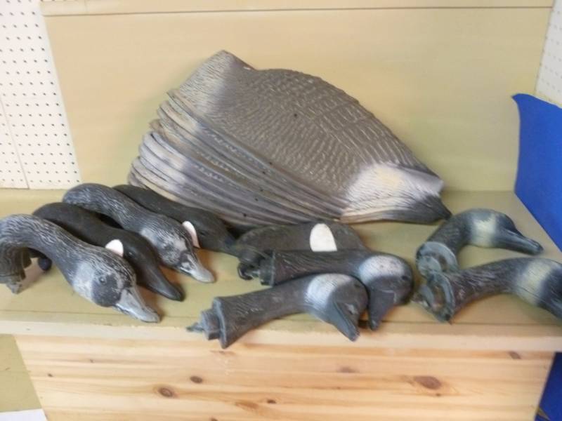 lot 177 image: Goose Decoys