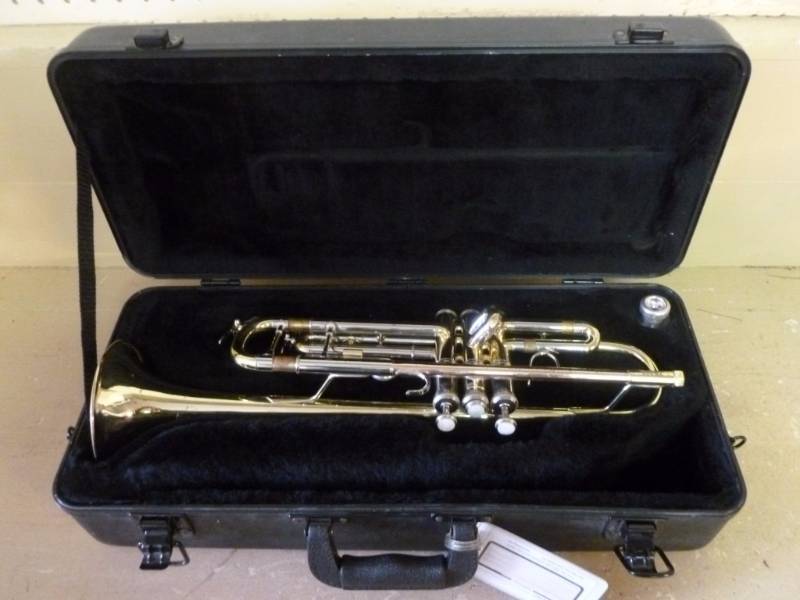 lot 186 image: Bach Trumpet