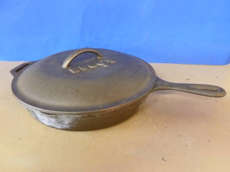 lot 194 image: Cast Iron Pan