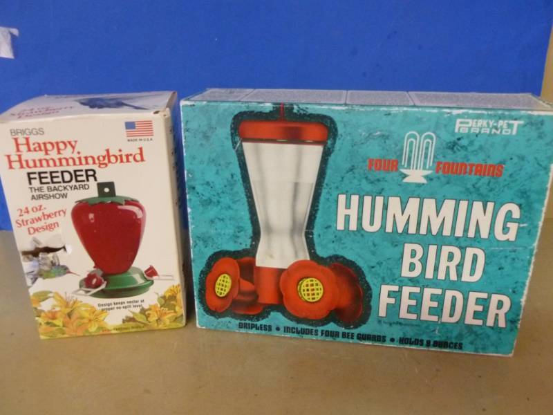lot 197 image: Hummingbird Feeder