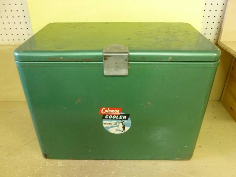 lot 205 image: Vintage Cooler