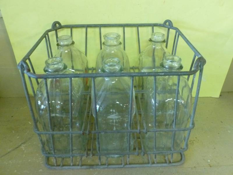 lot 226 image: Vintage Milk Crate