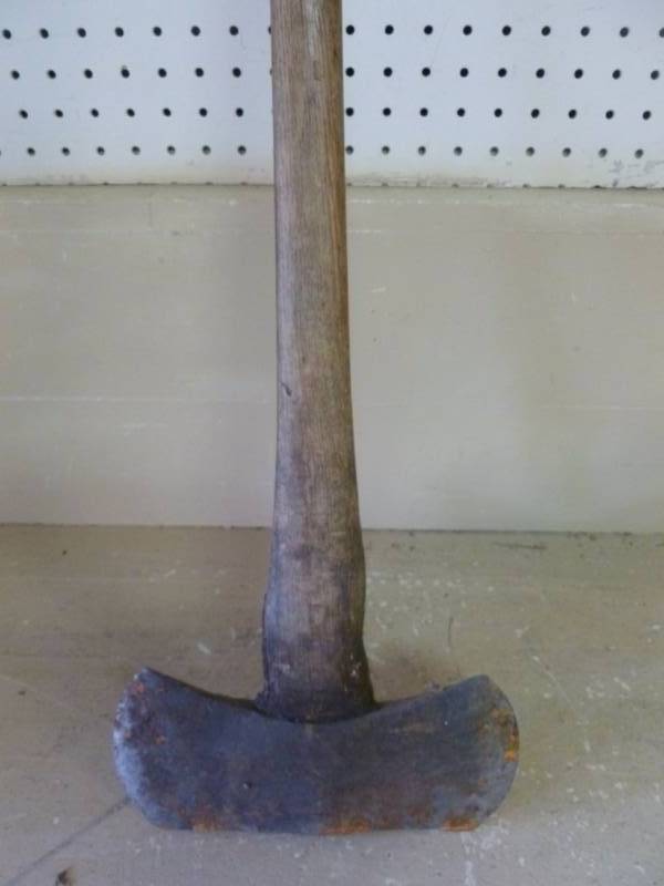 lot 242 image: Ax
