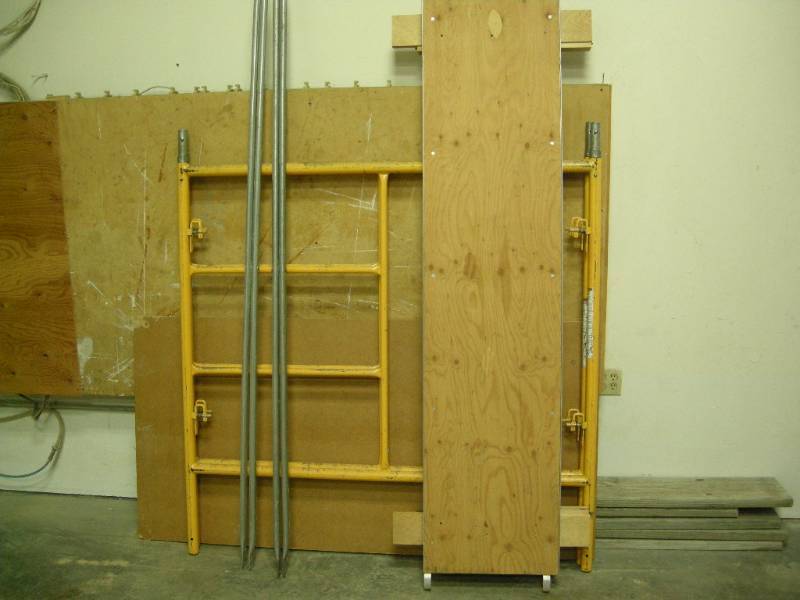 lot 4 image: Bil-Jax Scaffold Set