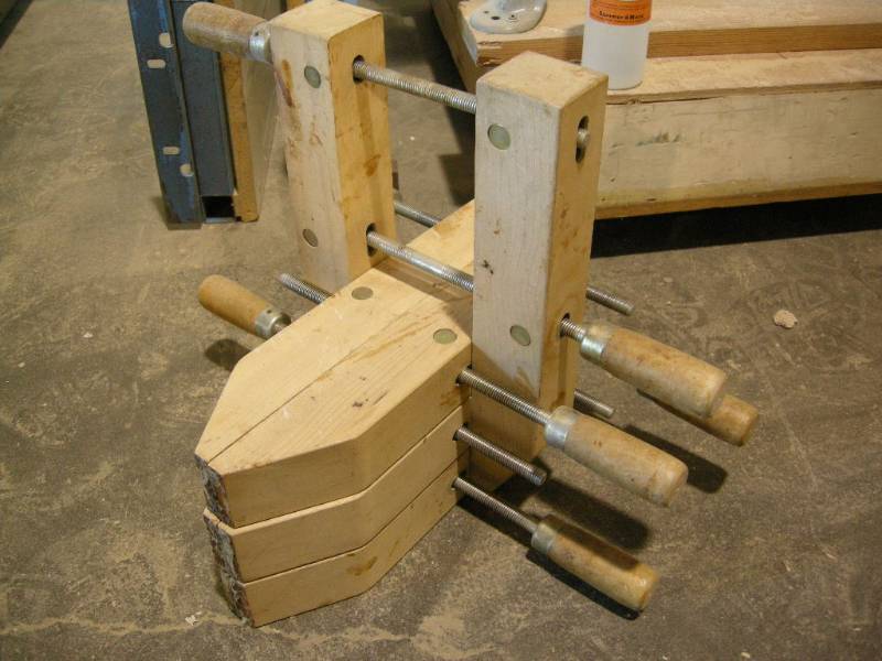 lot 24 image: Set of 4 Jorgensen Style Clamps