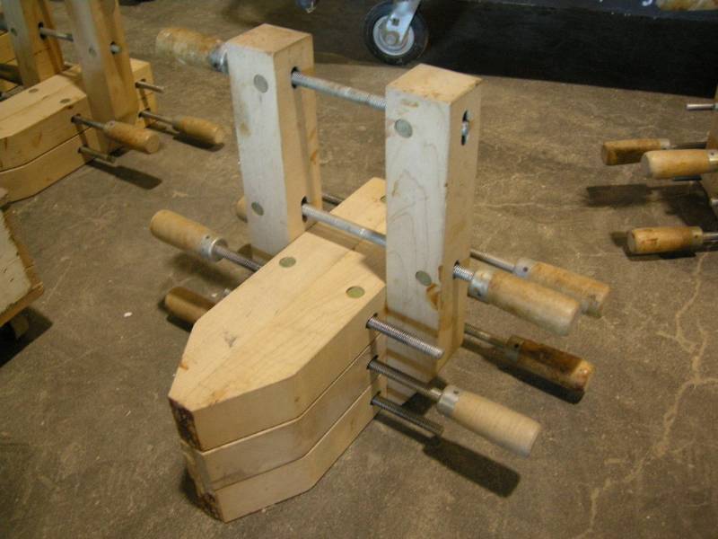 lot 29 image: Set of 4 Jorgensen Style Clamps