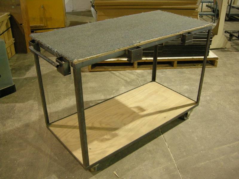 lot 39 image: Rolling Cart
