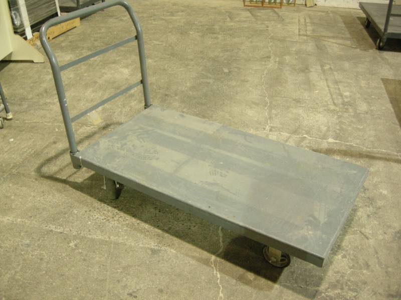lot 49 image: Rolling Cart