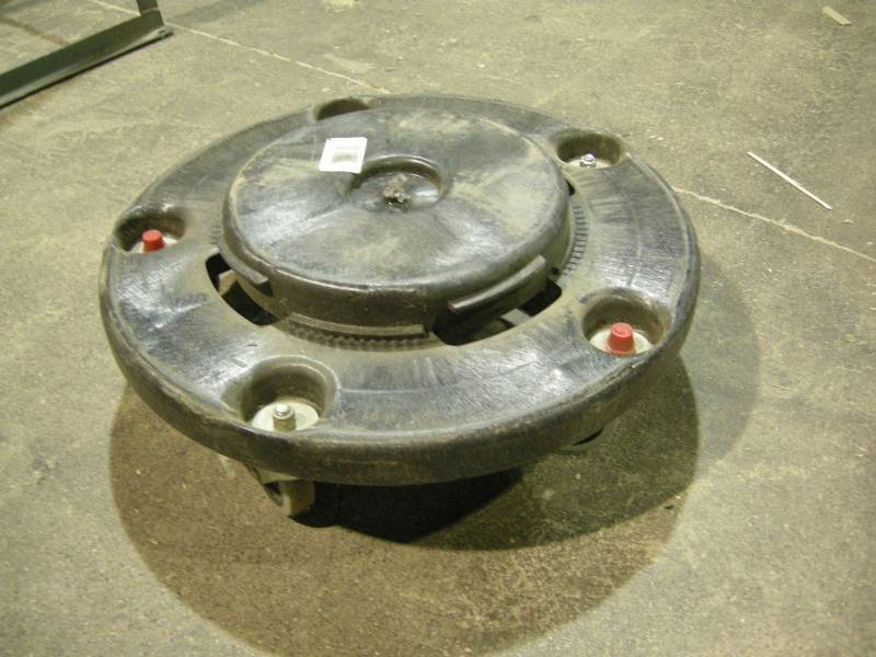 lot 62 image: Composite Rolling Barrel Cart