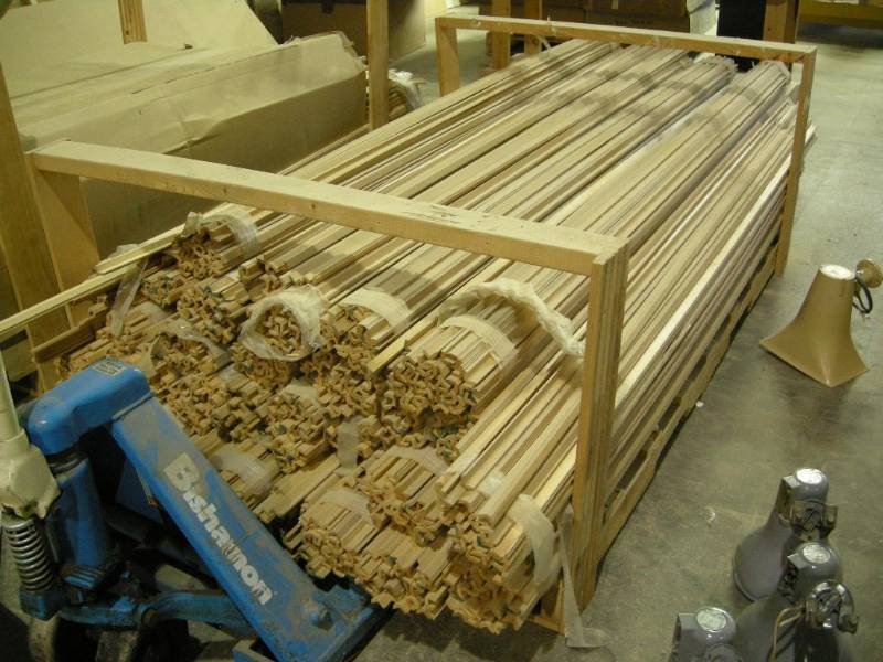 lot 79 image: Pallet of Pine Grill Bars