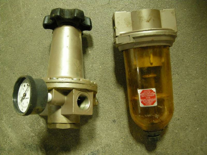 lot 97 image: Schrader Bellows Air Pressure Regulator and Filter