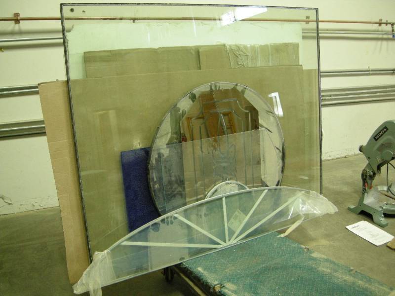 lot 182 image: Misc Window Glass Panels