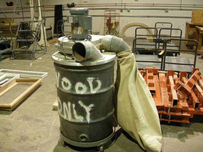 lot 111 image: KEI Dust Collector