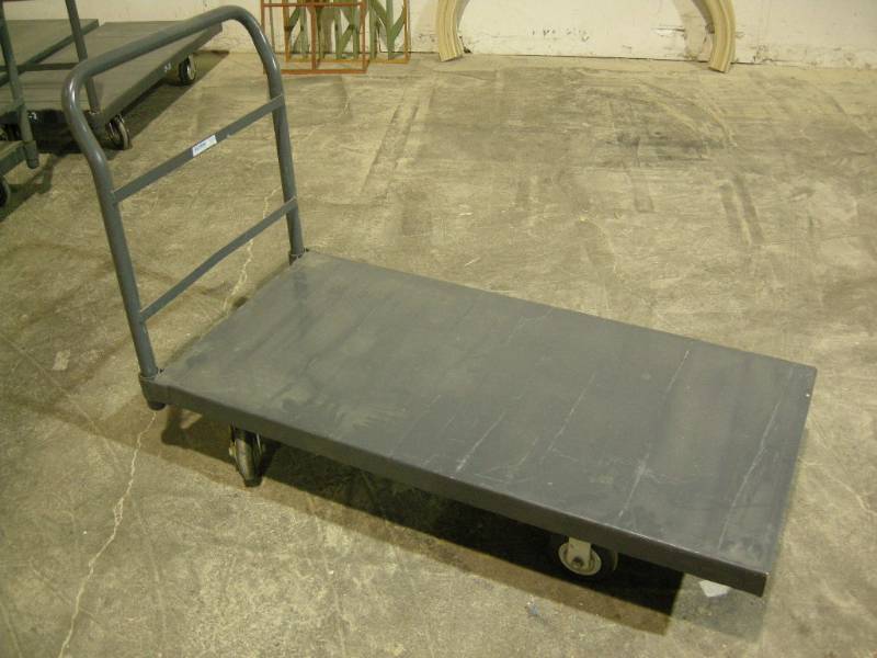lot 120 image: Rolling Shop Cart