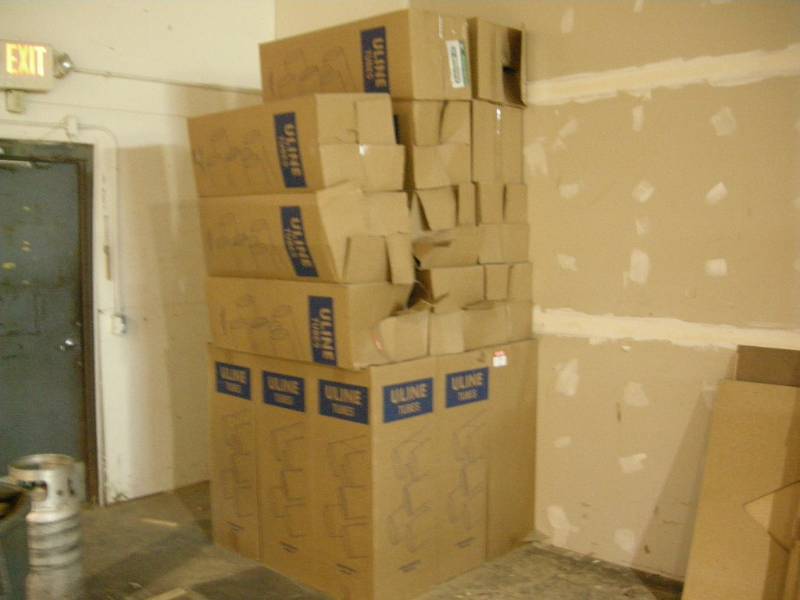 lot 172 image: Large lot of Shipping Tubes