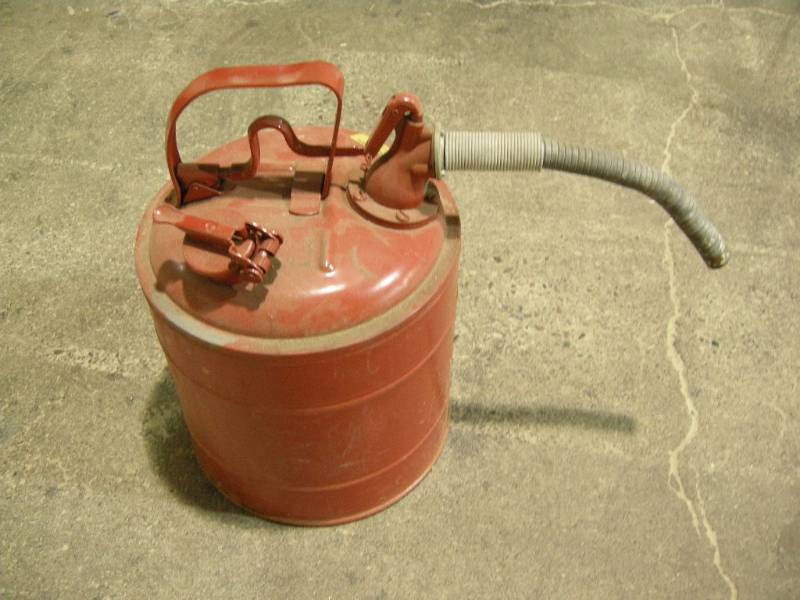 lot 190 image: Safety Gas Can