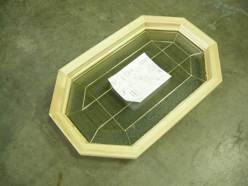 lot 151 image: New Octagonal Stationary Window