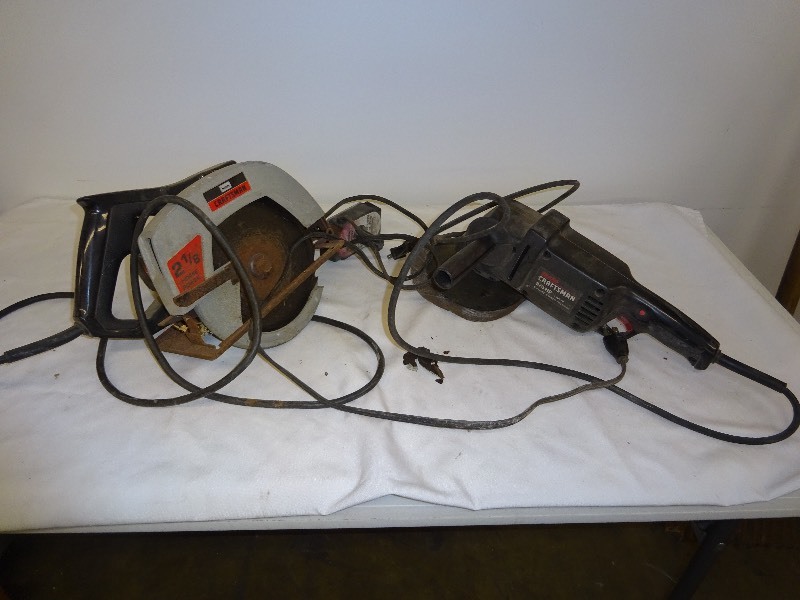 lot 19 image: Craftsman 2 18 hp circular saw works