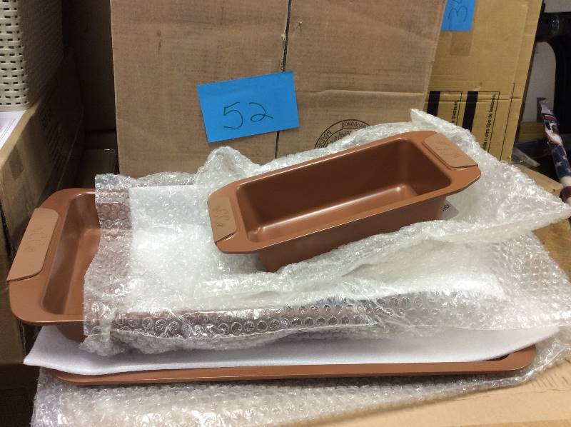 lot 52 image: Cook Companion Cookware Set