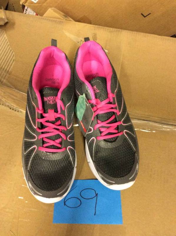 lot 69 image: Danskin Now Tennis Shoes size 11