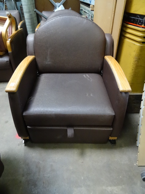 Hospital chair  bed. Seat pulls ou...