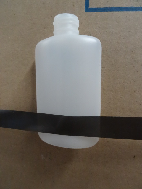 4 oz plastic bottles. You are biddi...