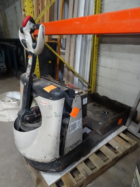 Crown electric pallet jack. Model W...
