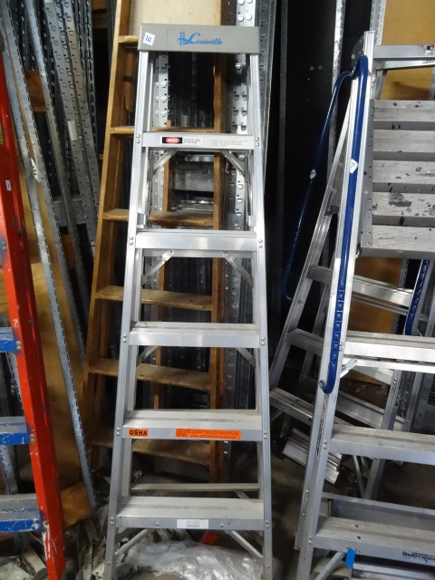 Louisville 6 aluminum step ladder...
