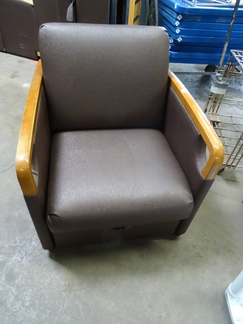 Hospital chair  bed. Seat pulls ou...