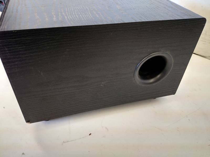 lot 5 image: Subwoofer...