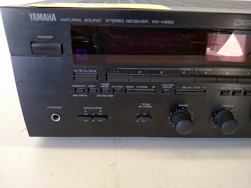 lot 16 image: Yamaha RX-V690 Natural Sound Stereo...