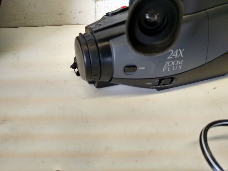 lot 69 image: RCA DSP3 VHS Camcorder