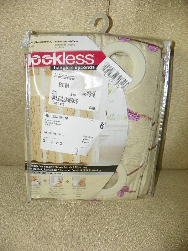 lot 8 image: Hookless Cherry Blossom Shower Curtain Pearl