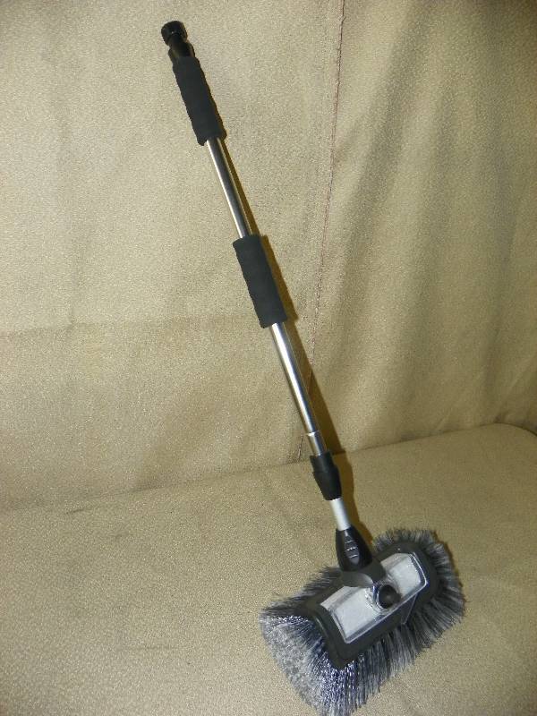 lot 12 image: Power wash 10 quad