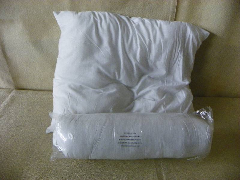 lot 34 image: Pair Rolled Standard Pillows