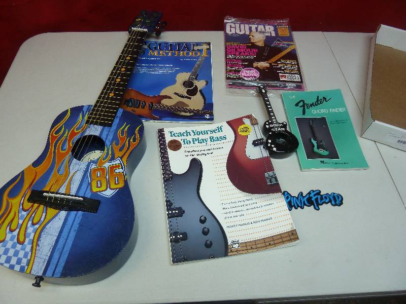 lot 741 image: Guitar Lot