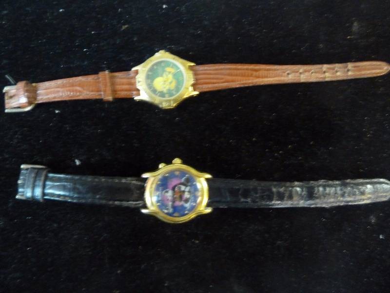 lot 751 image: Watch Lot