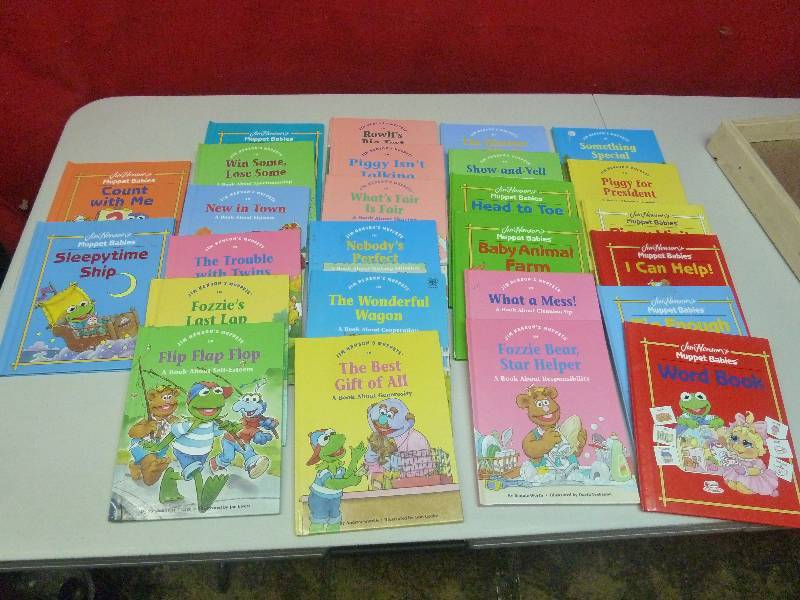 lot 755 image: Jim Hensons Muppets Book Lot