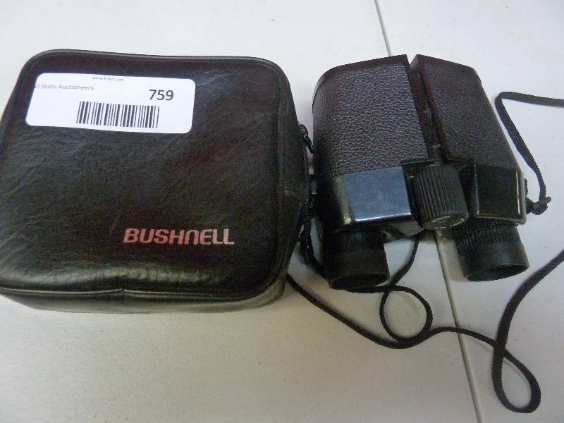 lot 759 image: Binoculars